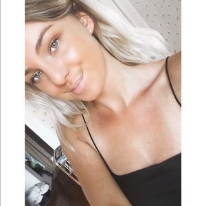 Meet your Posher, Dana